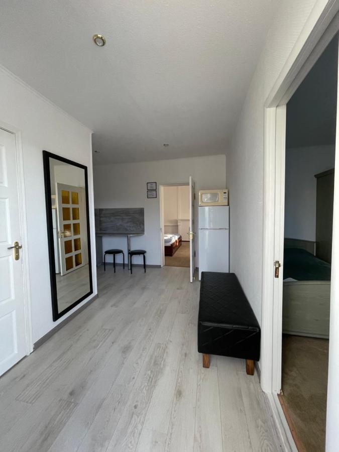 Apartments With Kitchen And Garden Kiev Dış mekan fotoğraf
