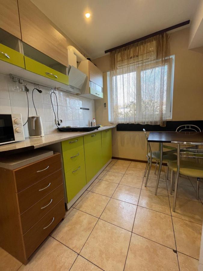 Apartments With Kitchen And Garden Kiev Dış mekan fotoğraf